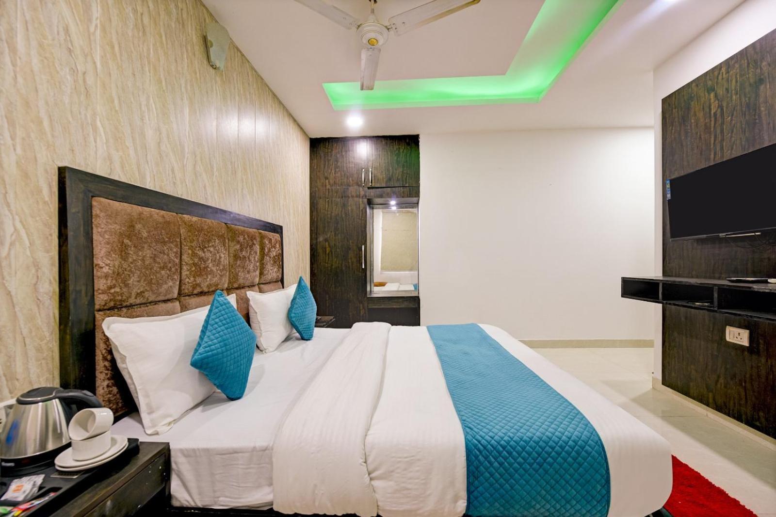 The Glory Suites Near Igi Airport New Delhi Exterior photo