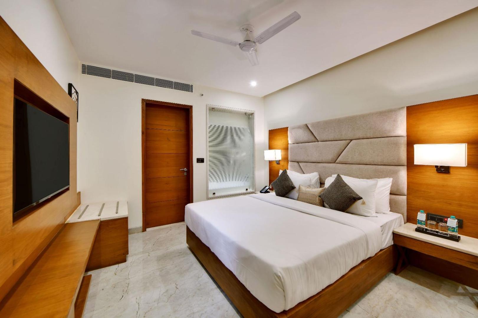 The Glory Suites Near Igi Airport New Delhi Exterior photo
